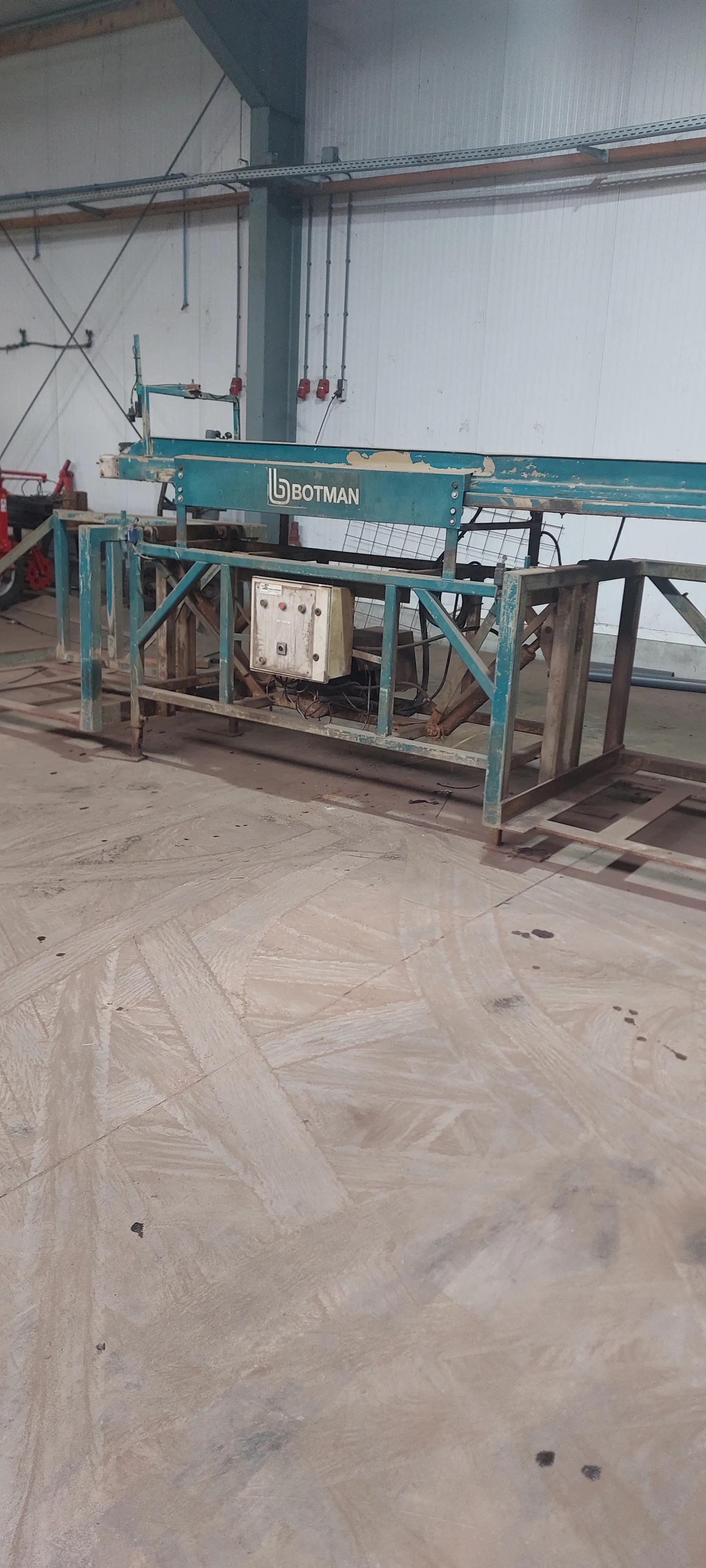 Botman Box Filler | Efficient and Reliable