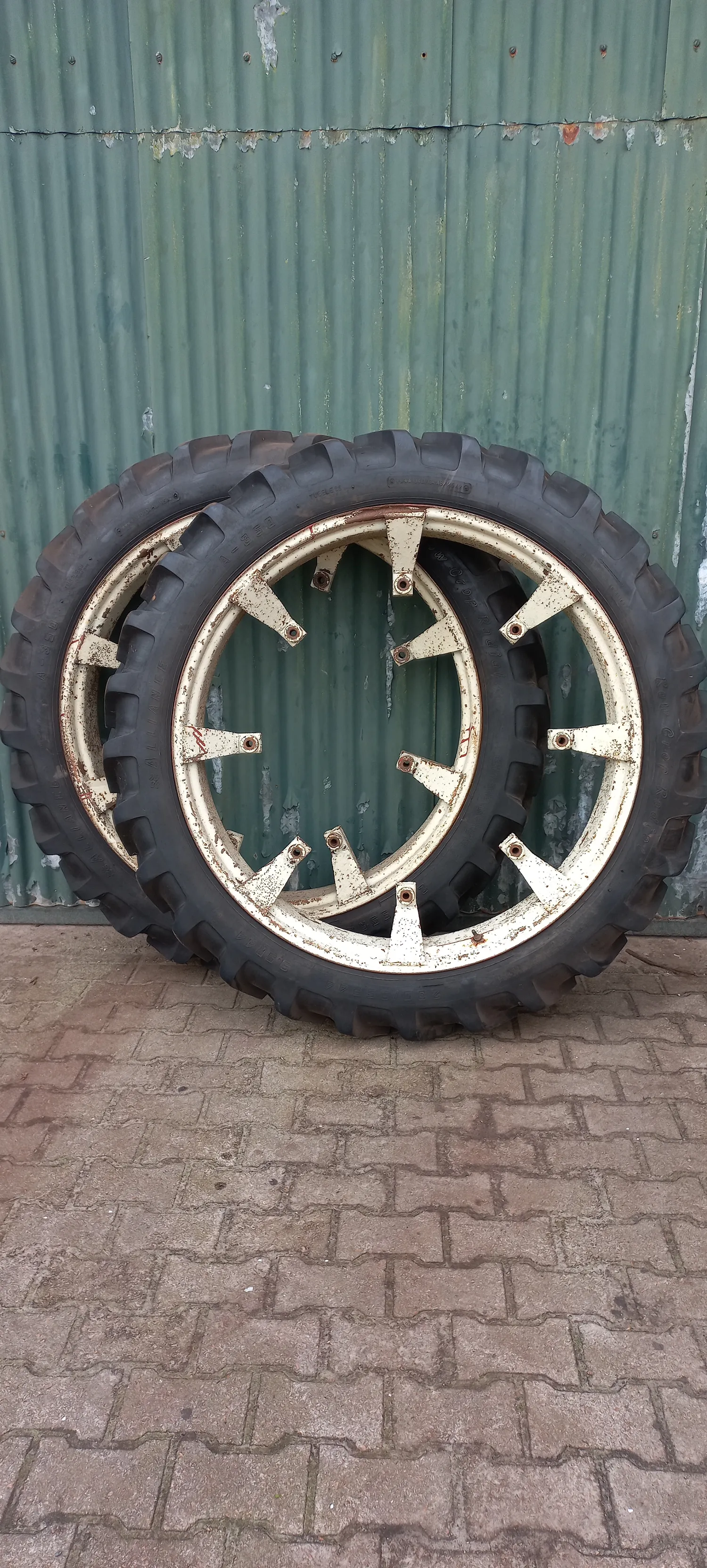 Alliance 230/95 R44 Cultuurbanden te Koop