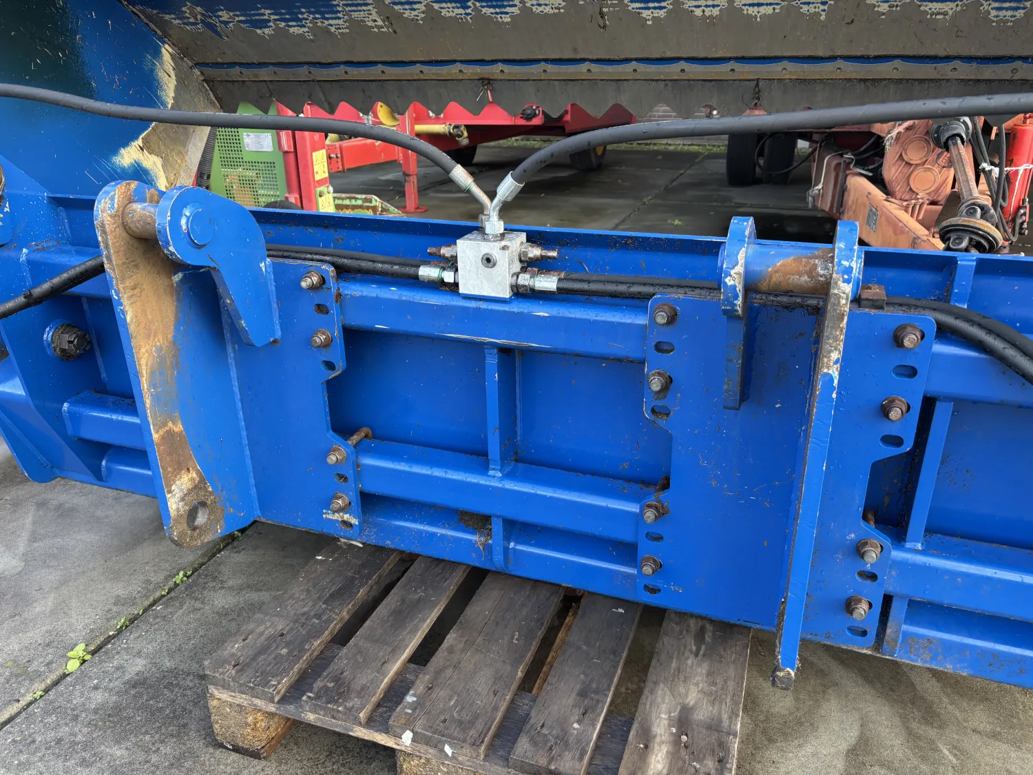 Cupă de însilozare AP FL 2200 DB (2019) - Fund închis