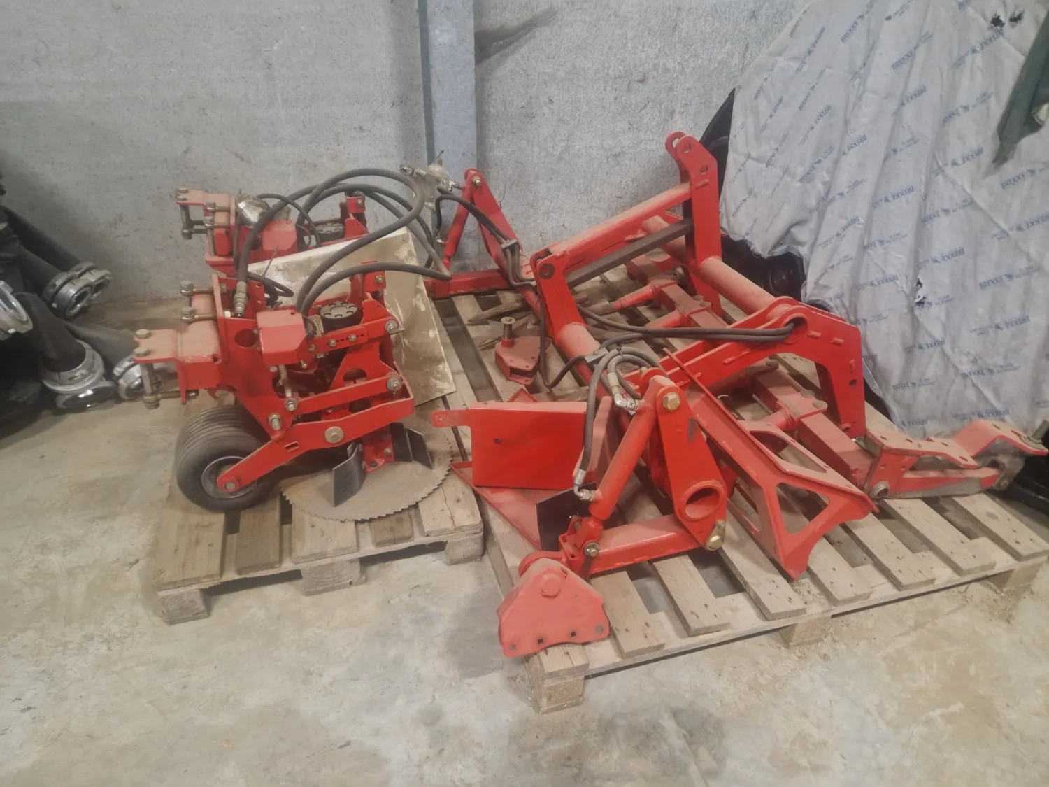 Grimme Carrot Kit: Lifting Shares, Defoliators & Chassis