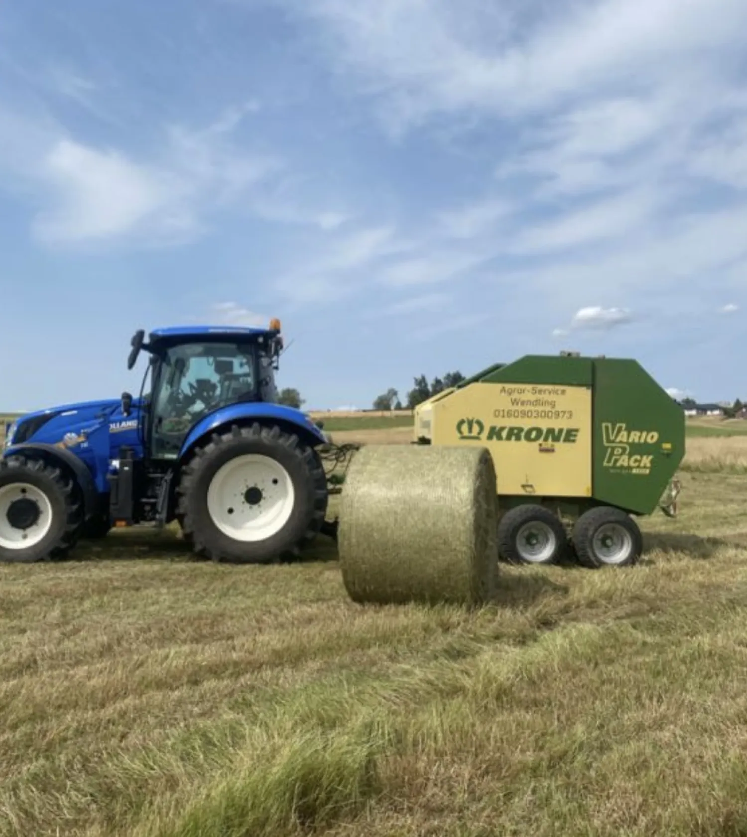 Heu Rundballen, Ernte 2025, Ø 1.50m, Hallengelagert