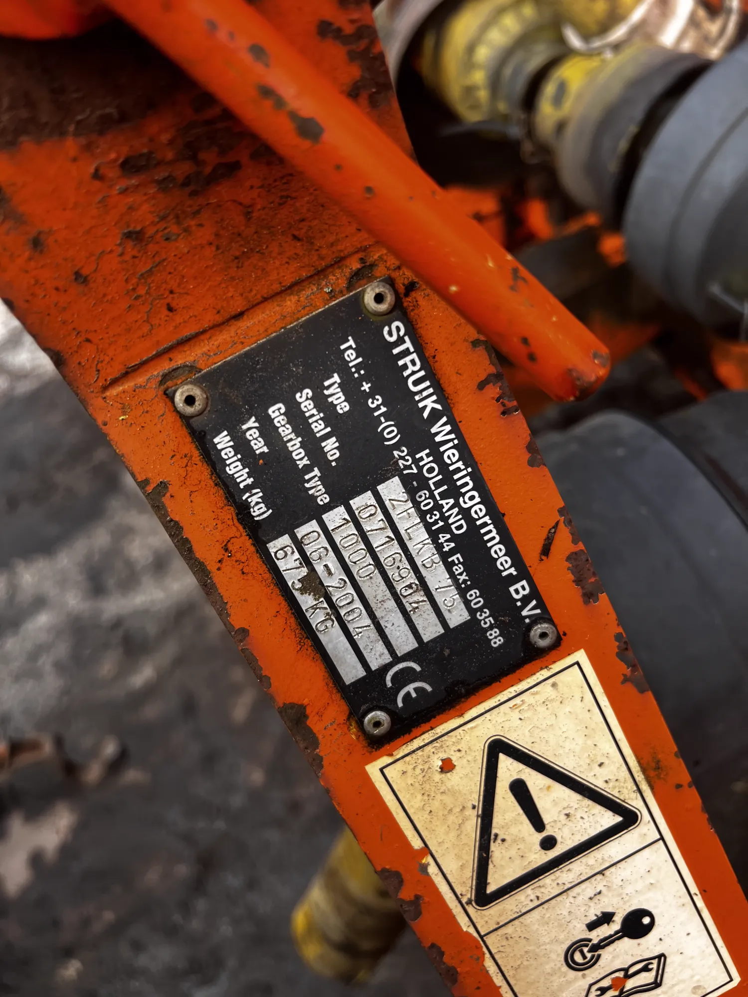 Gemüse-Blattschläger mit Förderband - Gebraucht, 2004