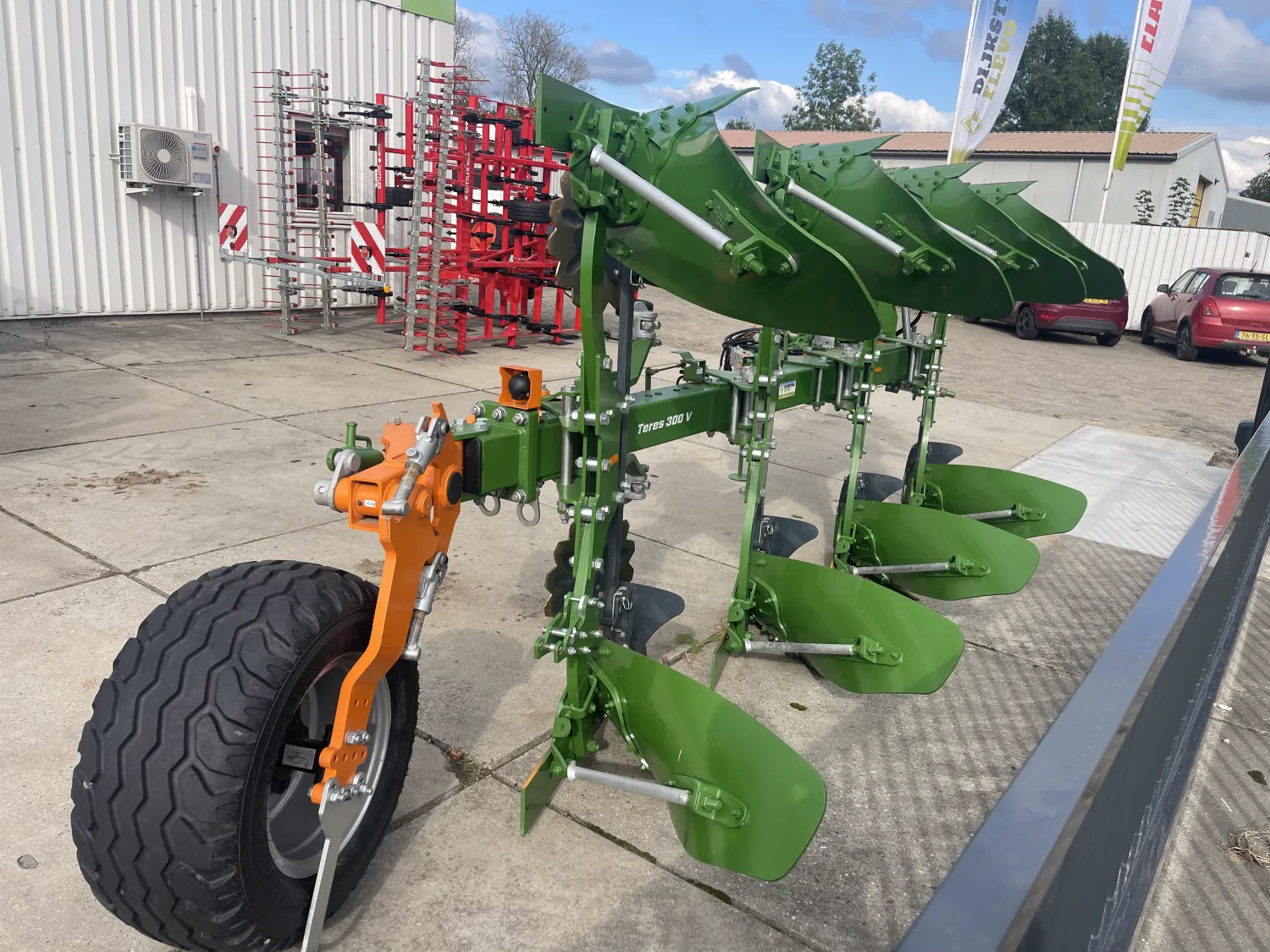 Nowy pług Amazone Teres 300V – Atrakcyjna cena!