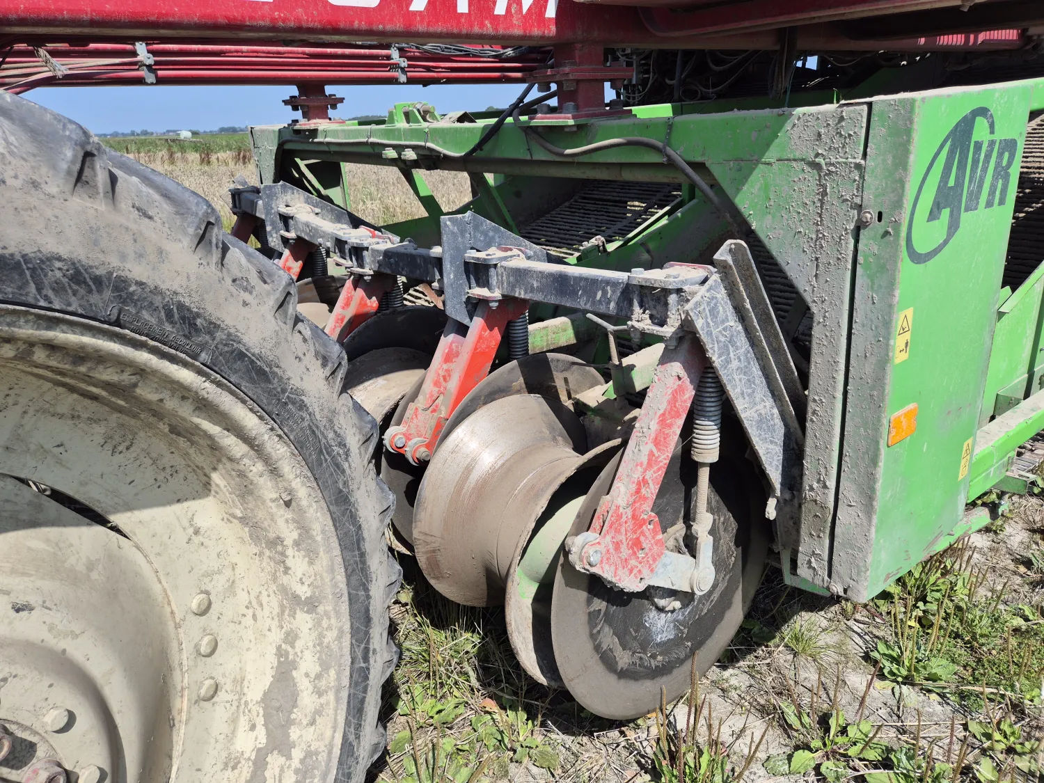 AVR Riecam 4-rijige rooimachine - Zelfrijdend, 3 tons bunker