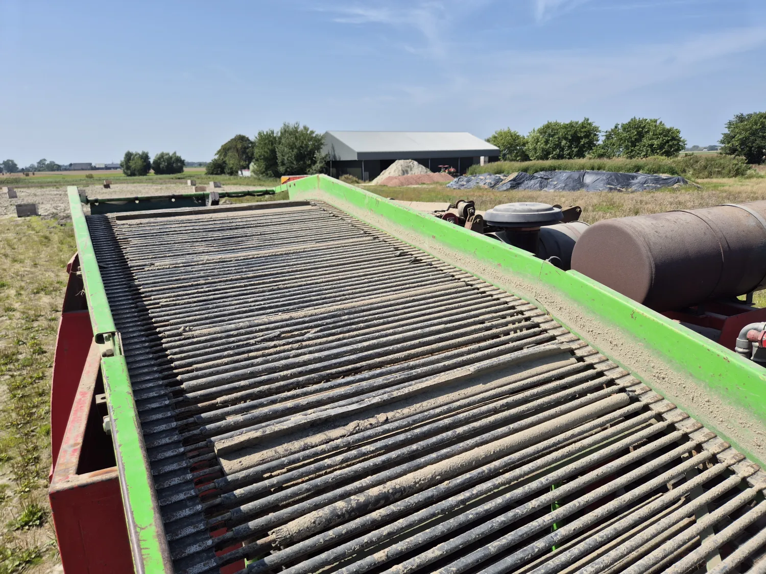 AVR Riecam 4-rijige rooimachine - Zelfrijdend, 3 tons bunker