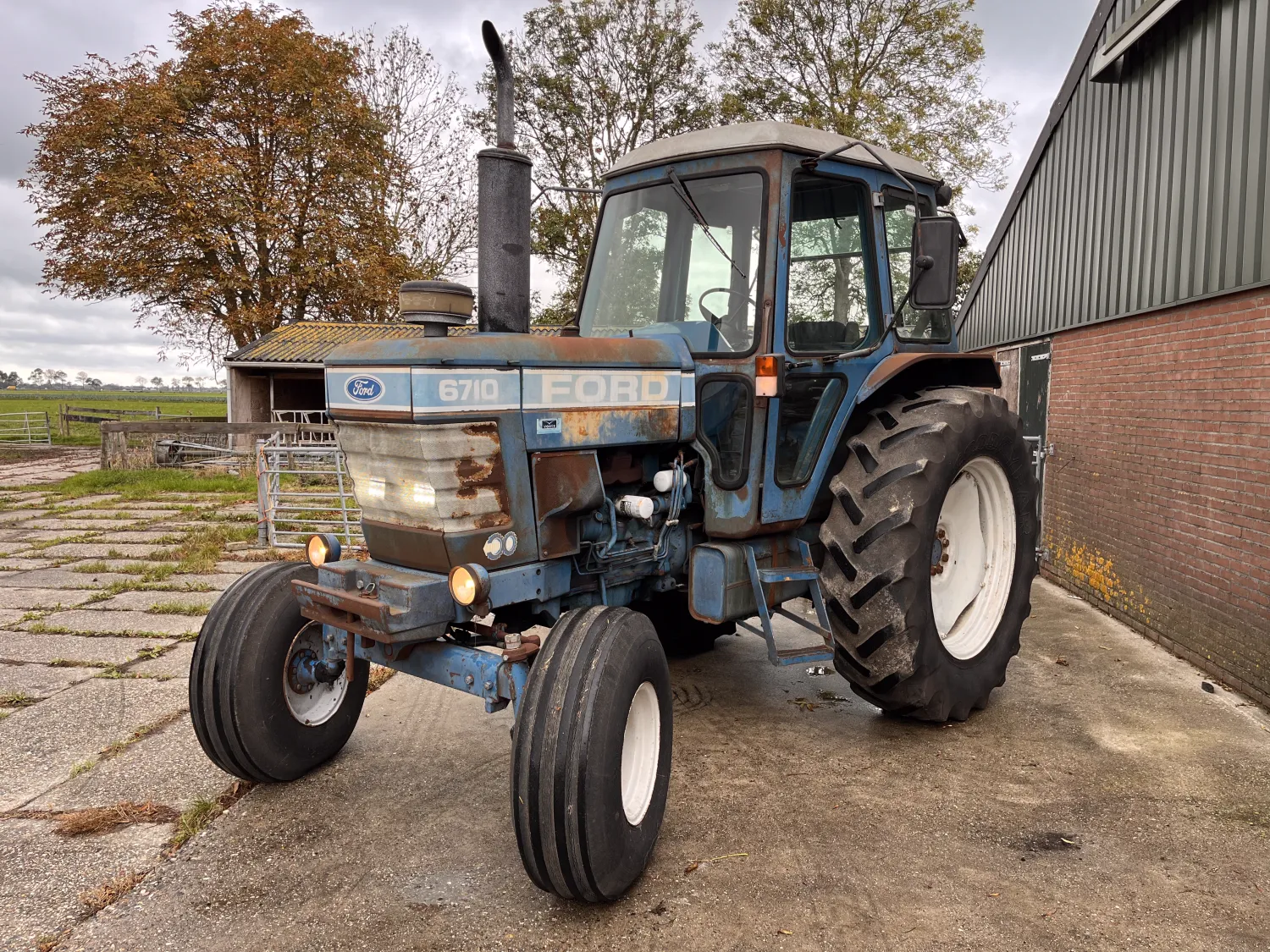 Tractor Ford 6710 en venta - Potente y fiable