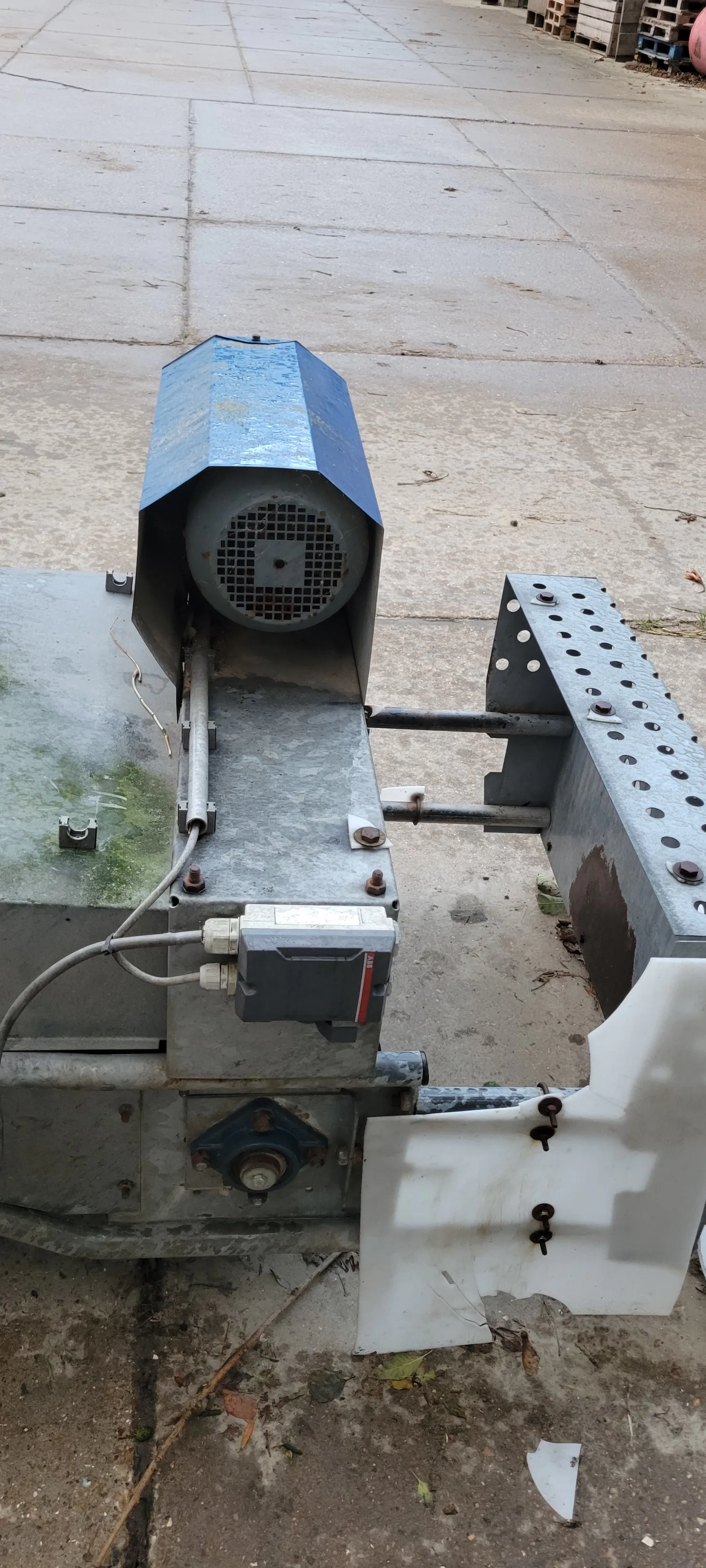 Mestband te koop - 13,5 meter, Goede staat