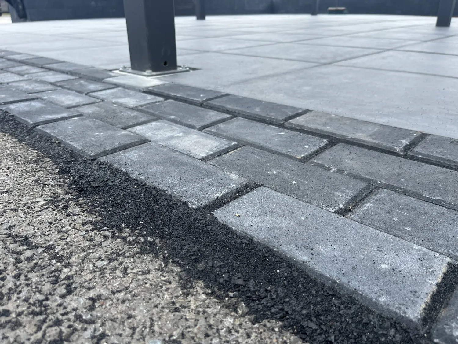 Koudasfalt Mengsel: Direct te Gebruiken voor Asfaltreparaties