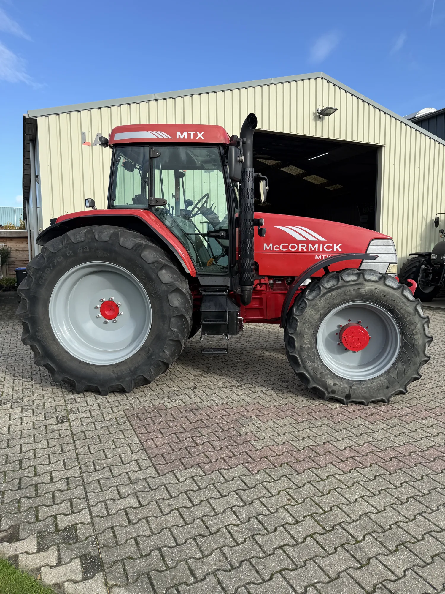 Tractor McCormick MTX 140, 2003, 145 CV - Listo para usar