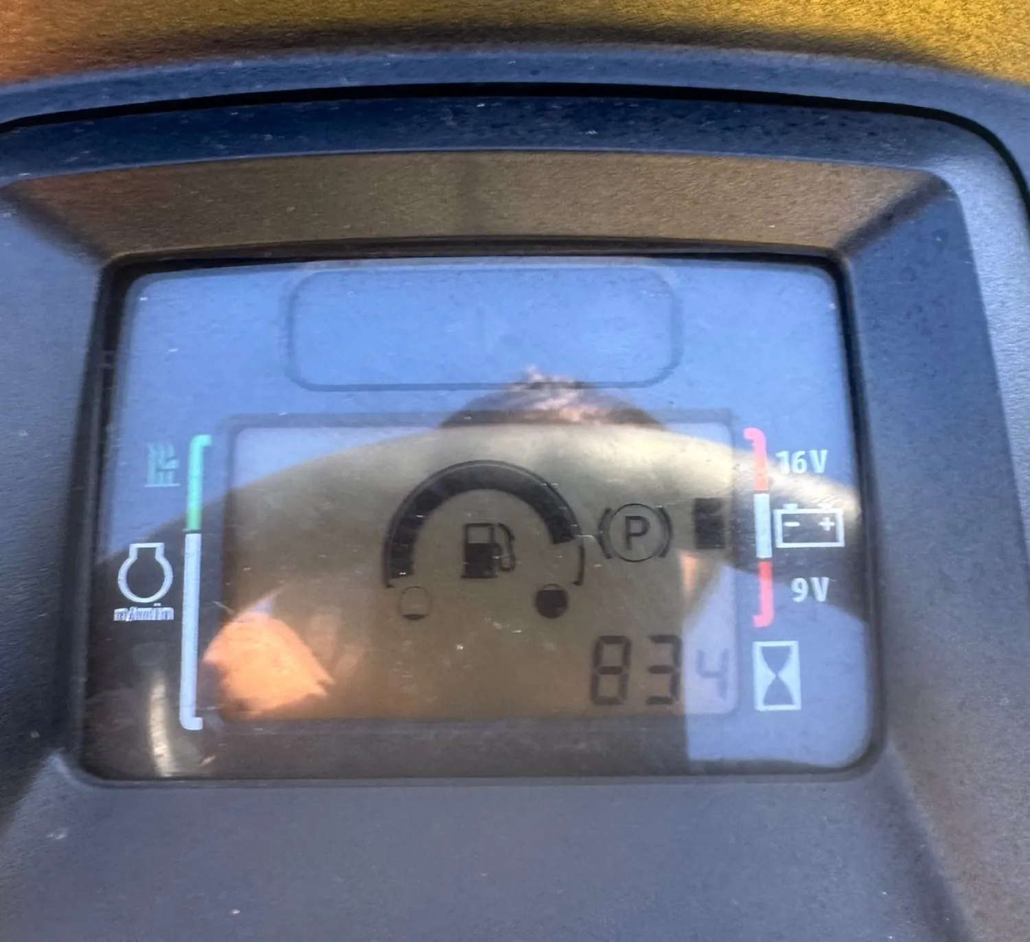 John Deere X350 met veegmachine - Slechts 82 uur!