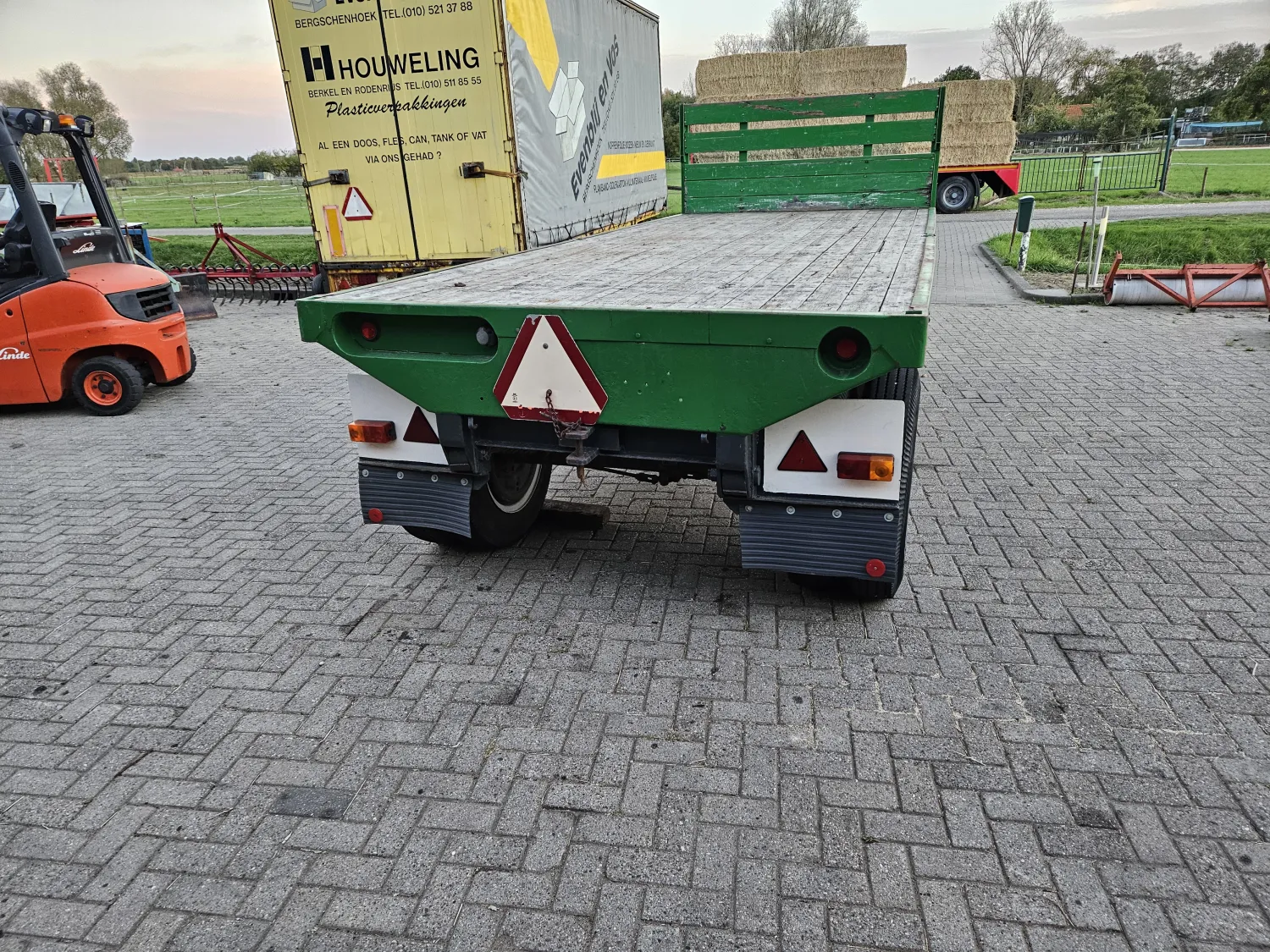 Landbouwaanhanger hydraulisch geremd | Te Koop