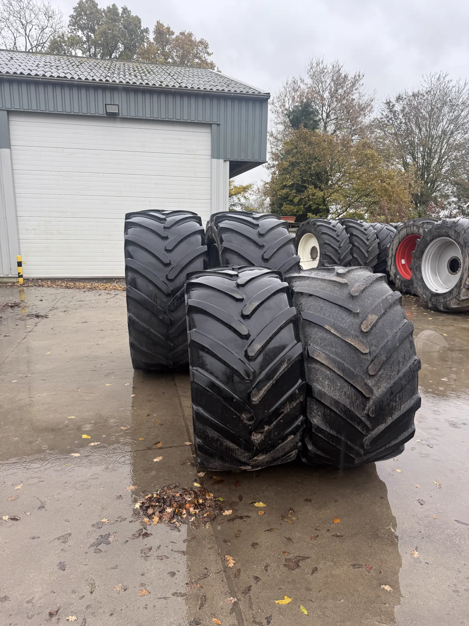 Neumáticos Michelin MachXbib en llantas - Fendt 724