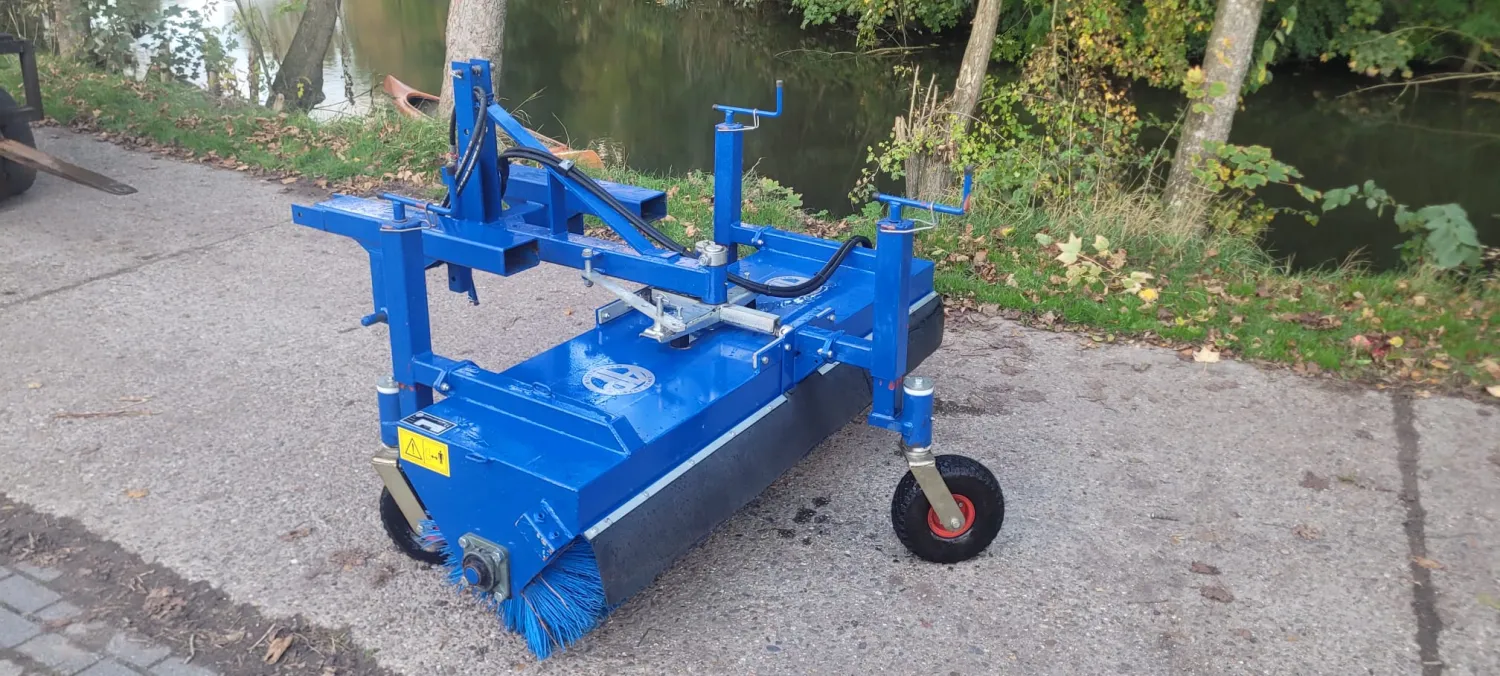 AP Veegmachine 1.8m te Koop - Weinig Gebruikt