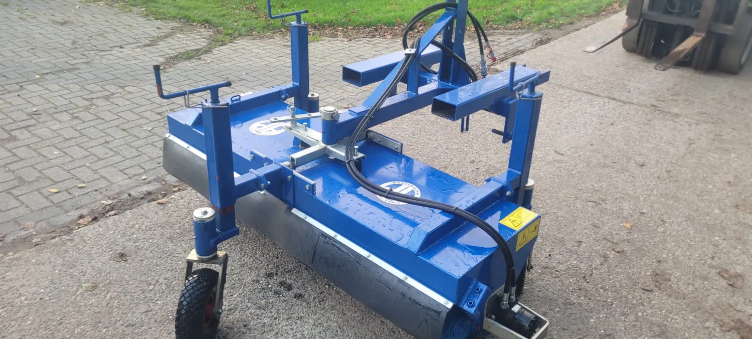 AP Veegmachine 1.8m te Koop - Weinig Gebruikt