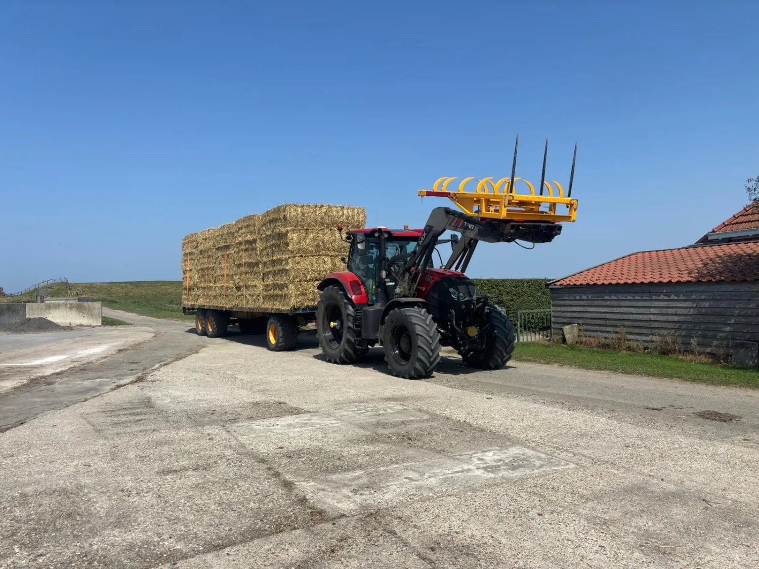 Stro, Hooi en Erwtenstro direct leverbaar | Topkwaliteit