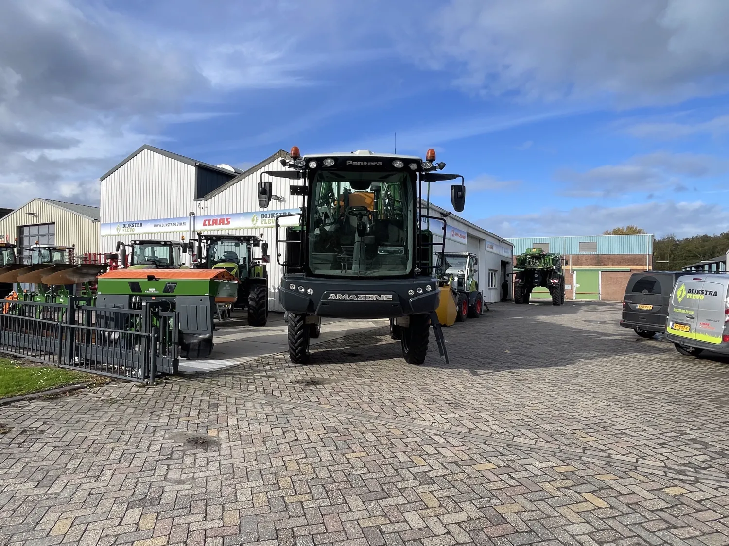 Amazone Pantera 4001 - 2013, 39m boom, GPS