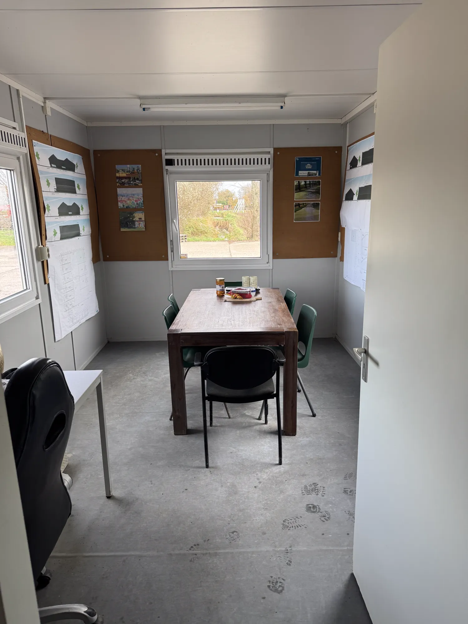 Schaftkeet te koop - 6 x 2,5 meter - Goede staat