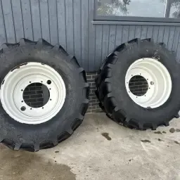 Neumáticos Vredestein Traxion XXL 600/65R28 - 40mm de Banda