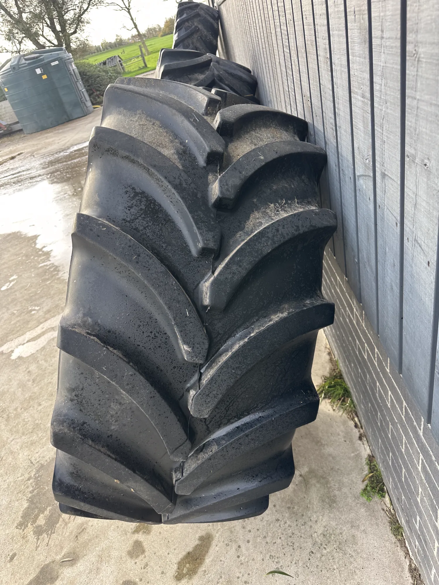 Neumáticos Vredestein Traxion XXL 600/65R28 - 40mm de Banda