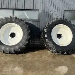 Neumáticos Trelleborg TM700 620/70R42 - New Holland