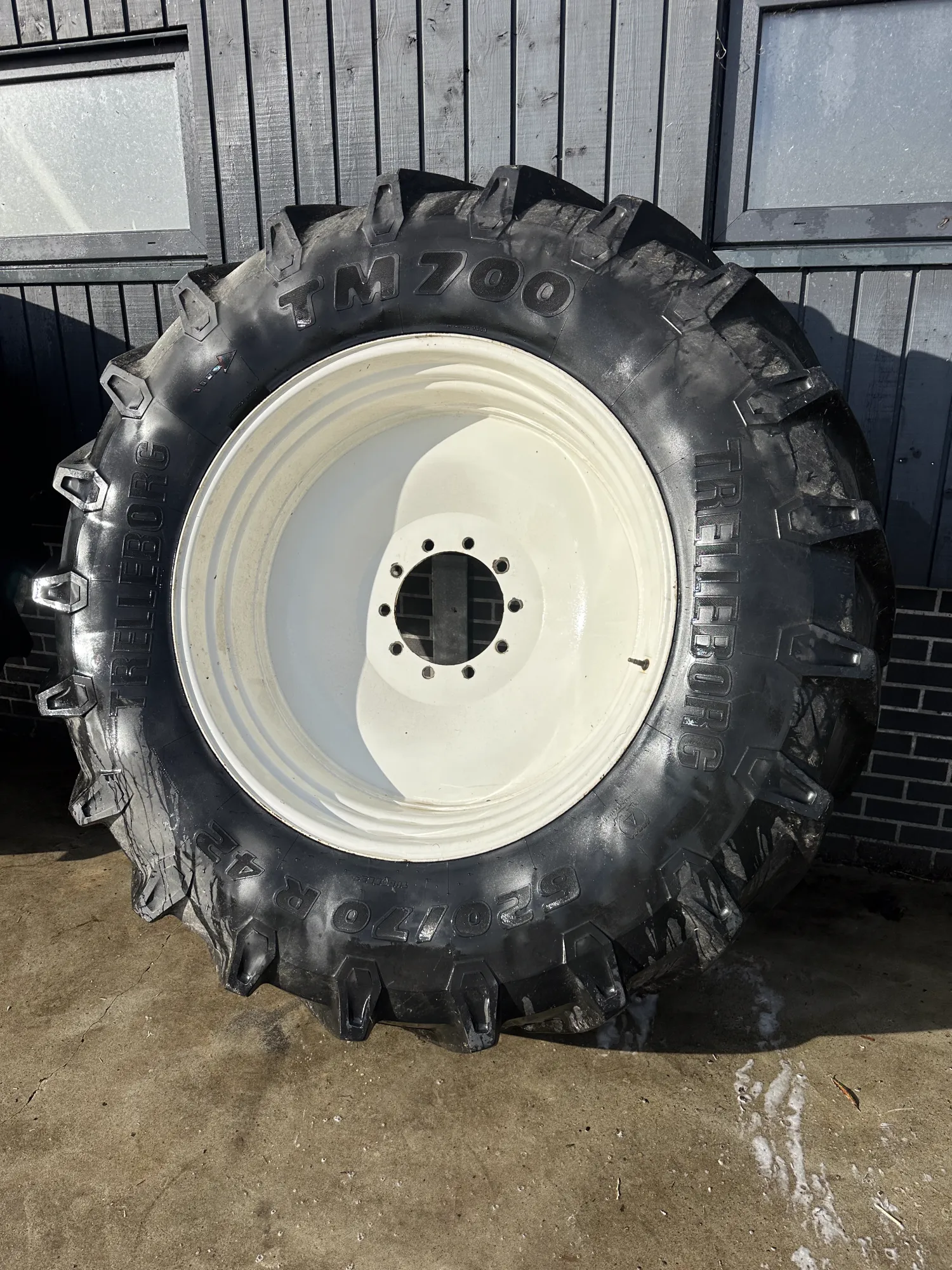 Neumáticos Trelleborg TM700 620/70R42 - New Holland