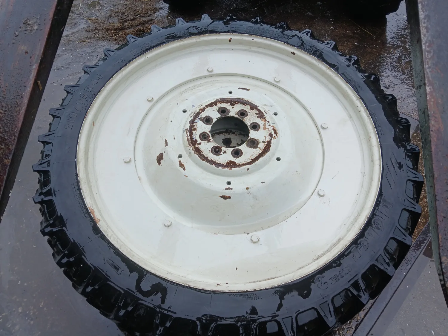 Ruedas para cultivos en hileras para New Holland & Case Jxu - Varios tamaños