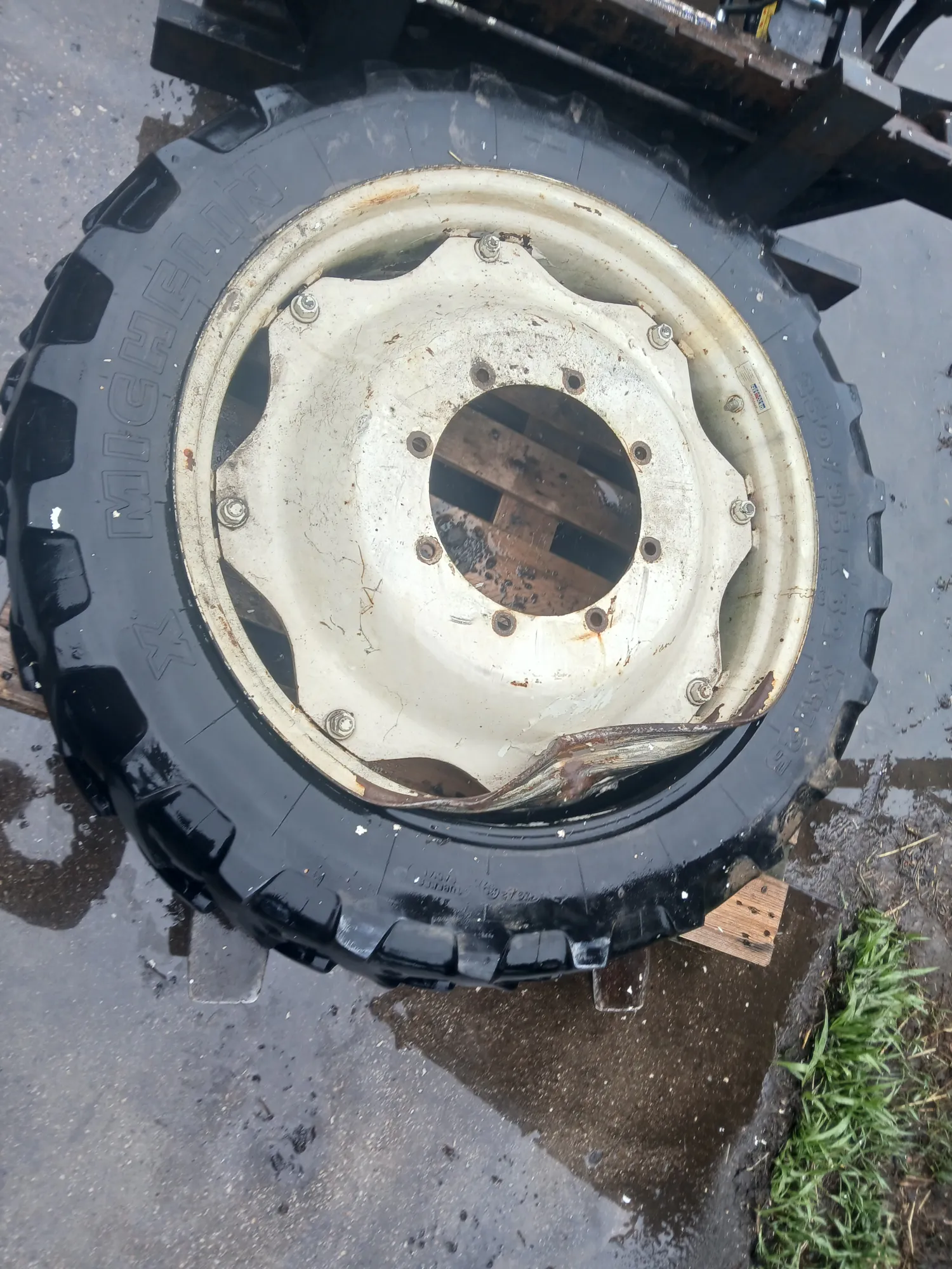 Ruedas para cultivos en hileras para New Holland & Case Jxu - Varios tamaños