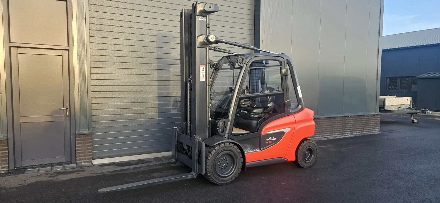 Nieuwe Linde H35 Diesel Heftruck | Triplo Mast & Cabine