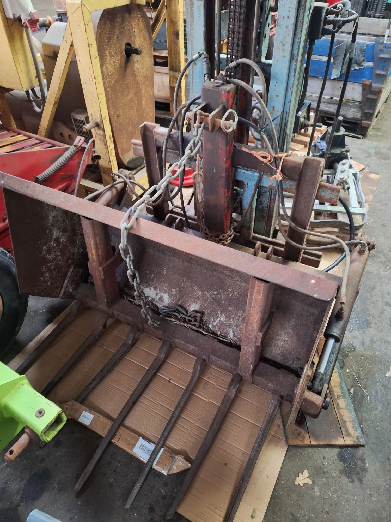 Hefmast met kiepbak & riek - Hydraulische topstang