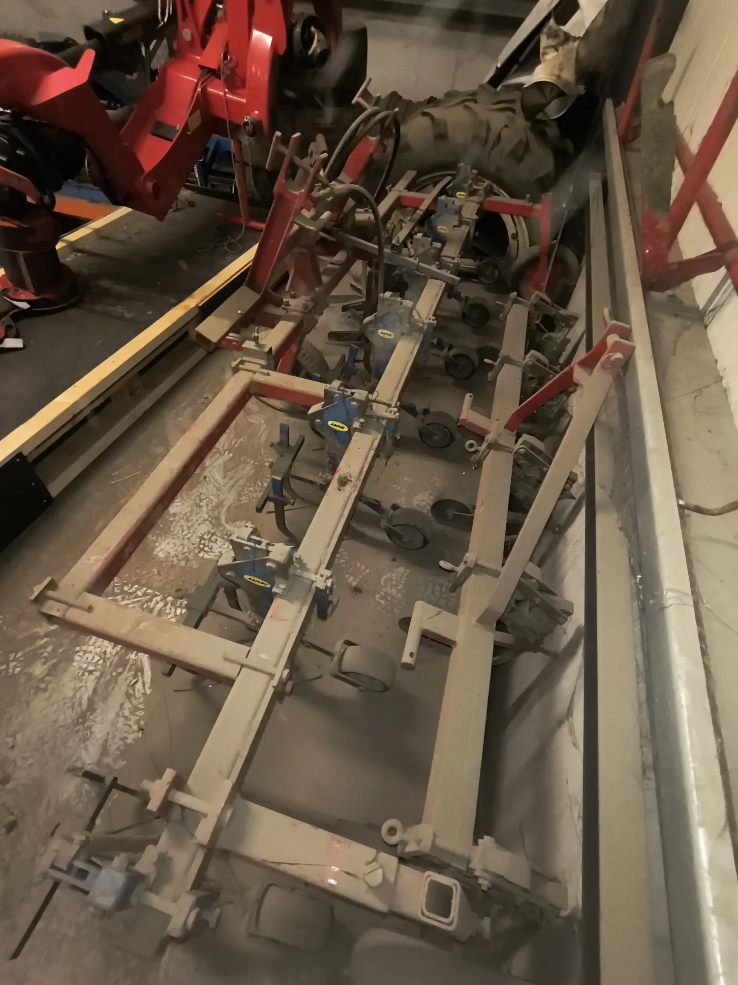 Schoffelbalk met messen en sporenwisser te koop