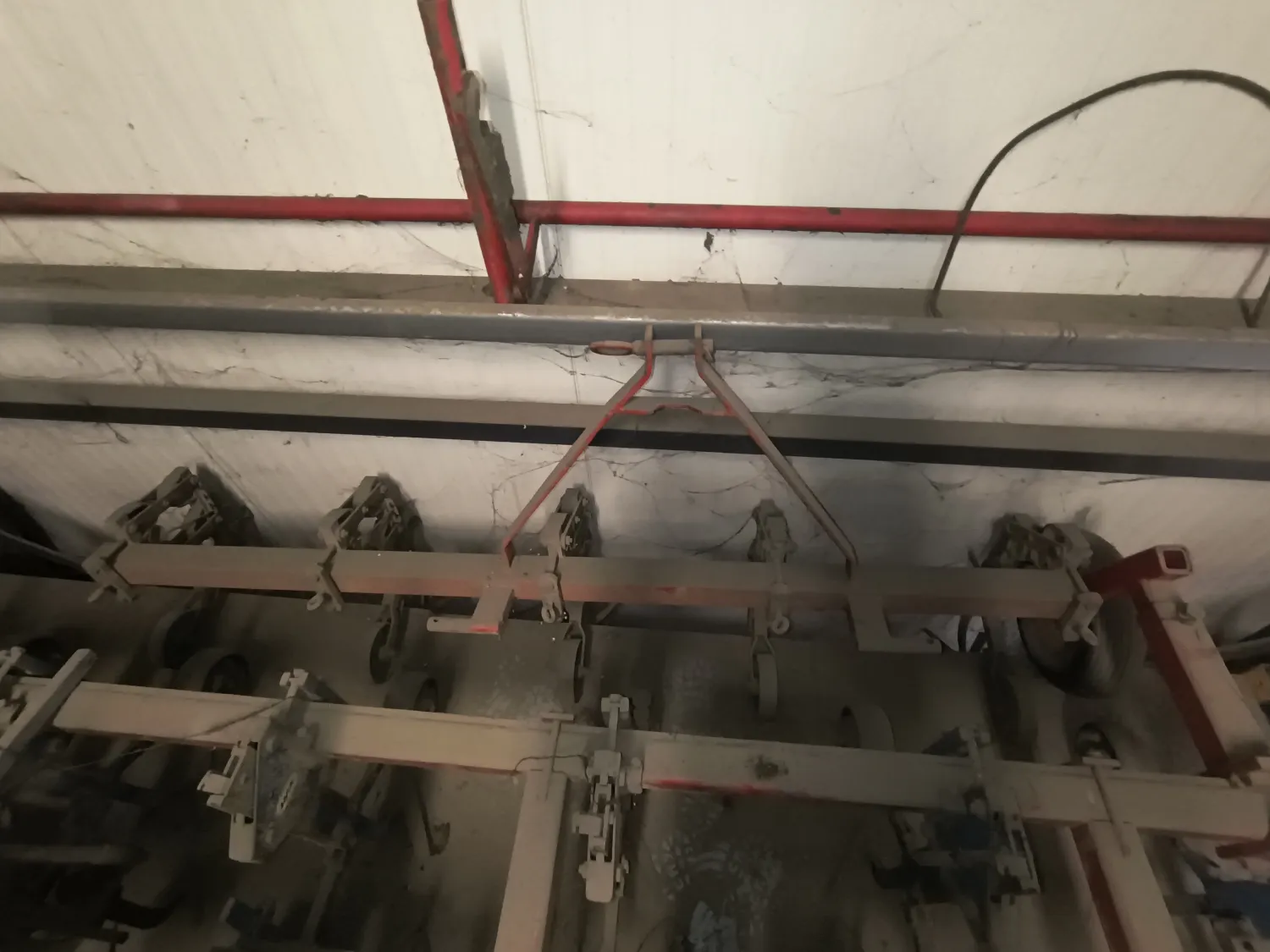 Schoffelbalk met messen en sporenwisser te koop