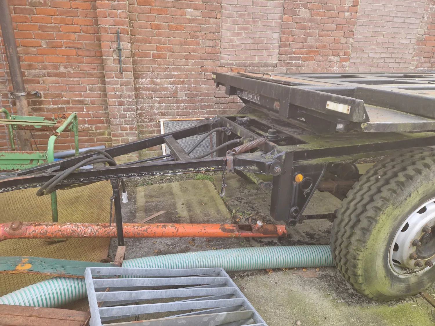 Luchtgeremde aanhanger - 8800kg laadvermogen