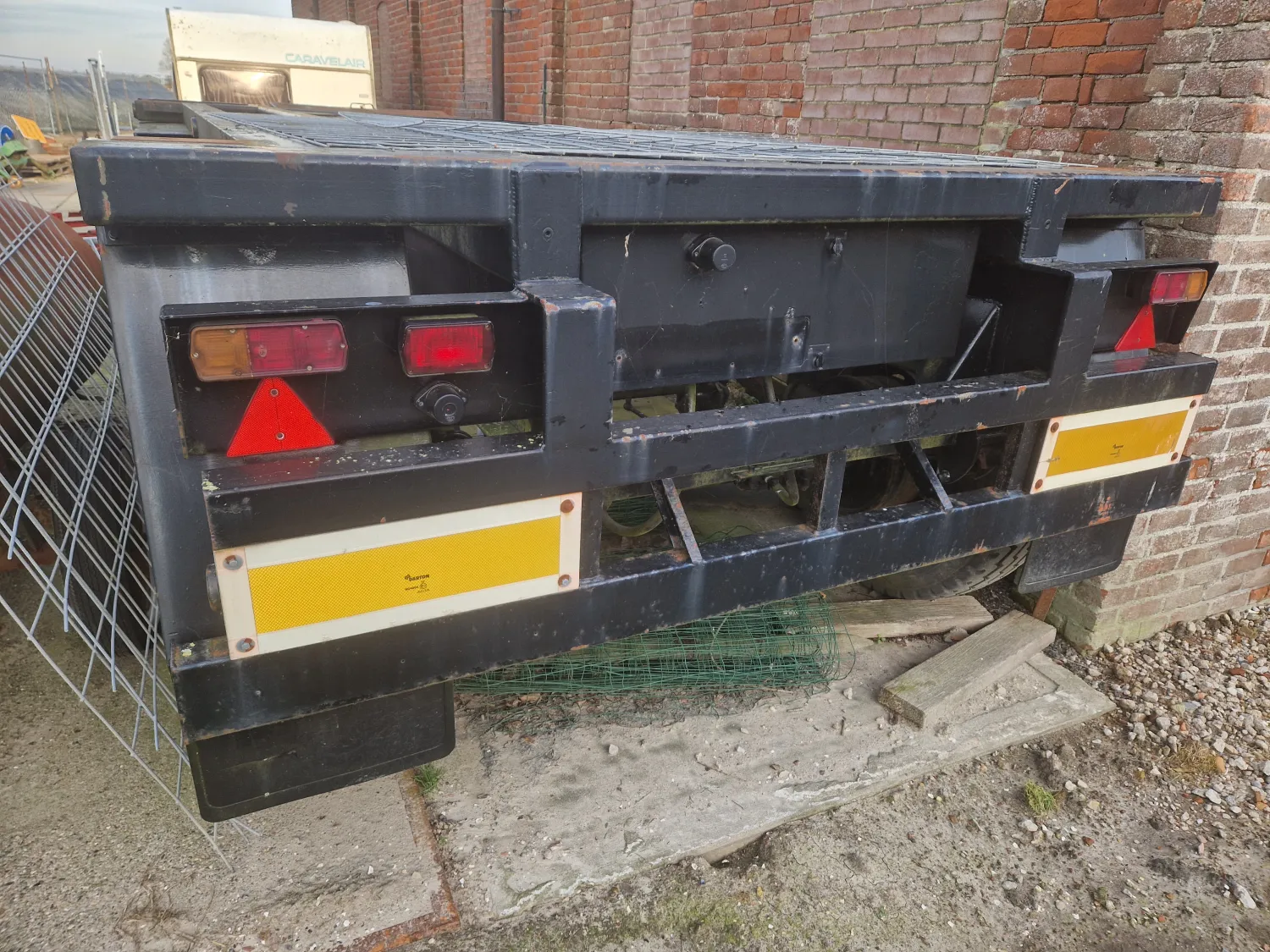 Luchtgeremde aanhanger - 8800kg laadvermogen