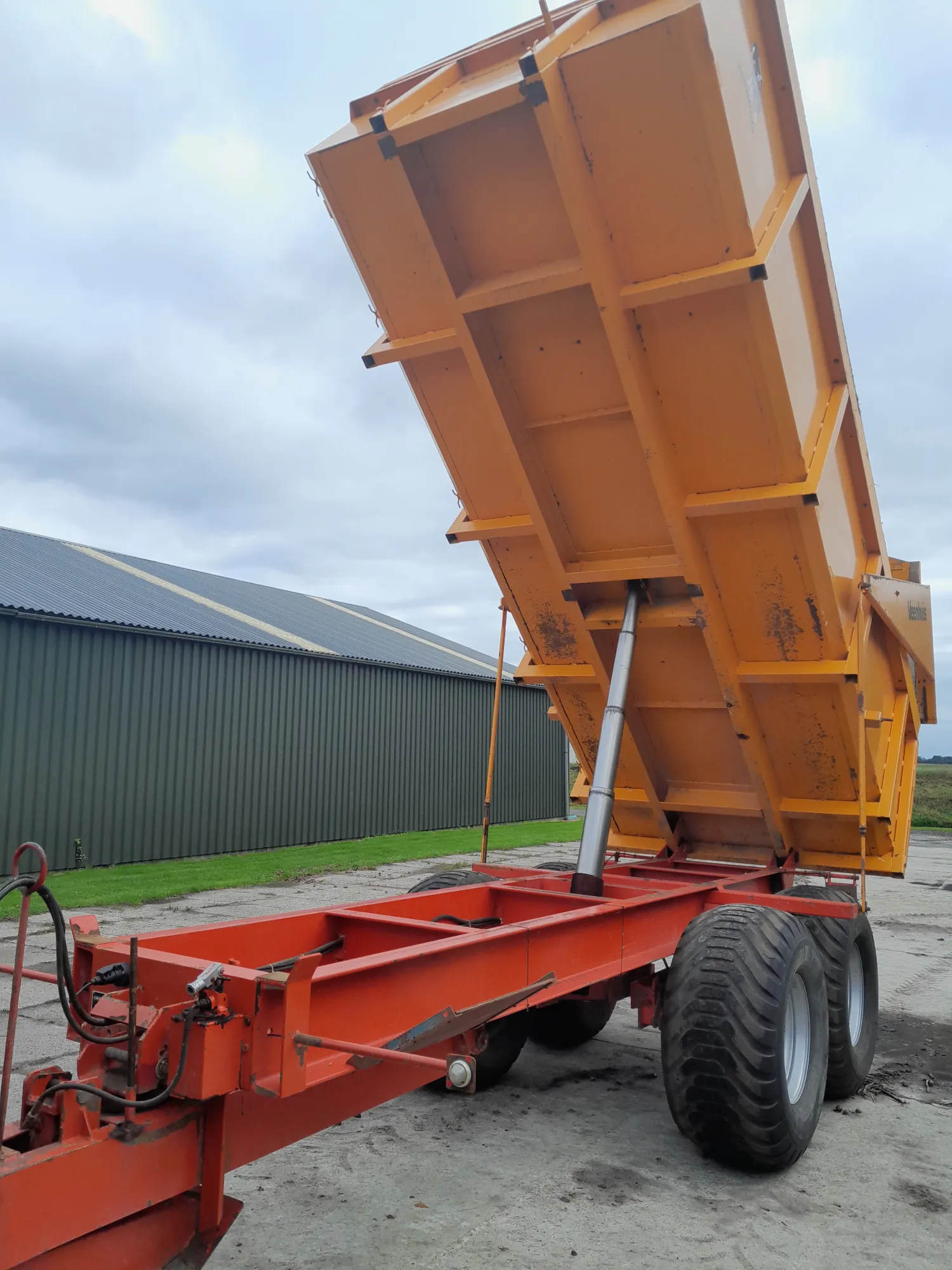 Veenhuis 1300 Kipper te Koop - Bouwjaar 1988