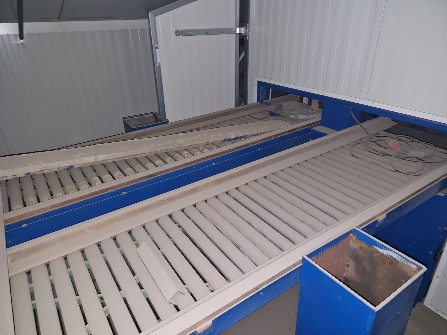 Bunker Sorting Line - Camfens 50-ton Sorter with Sieves