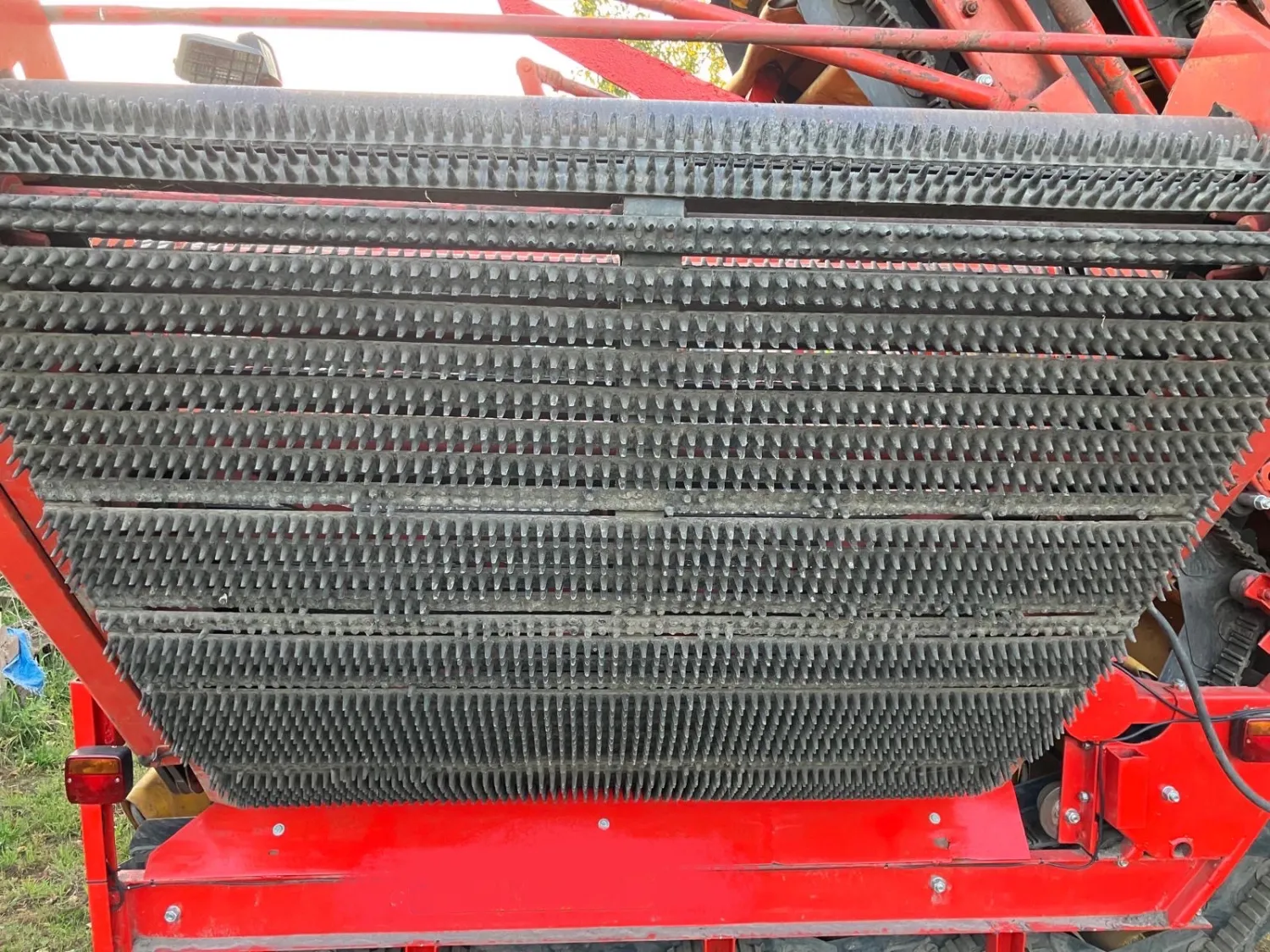 Cargador de cebollas Grimme DL 1500 a la venta | Banda de erizo