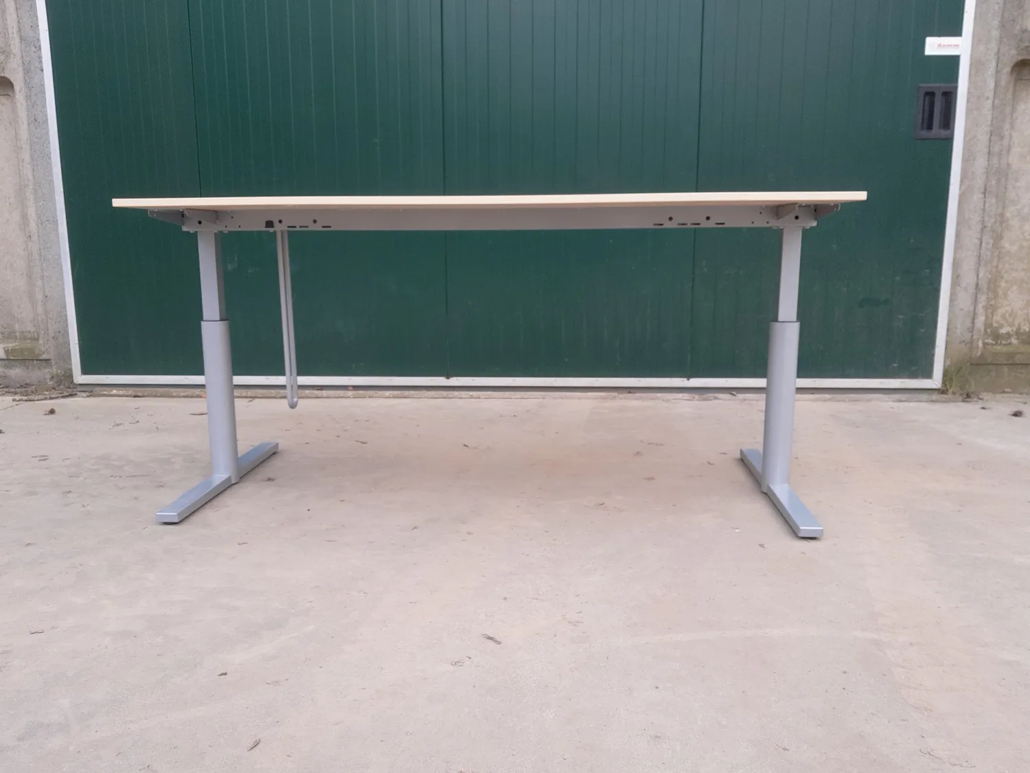 Gispen TM Bureau 180x80 cm | In hoogte verstelbaar & T-Poot