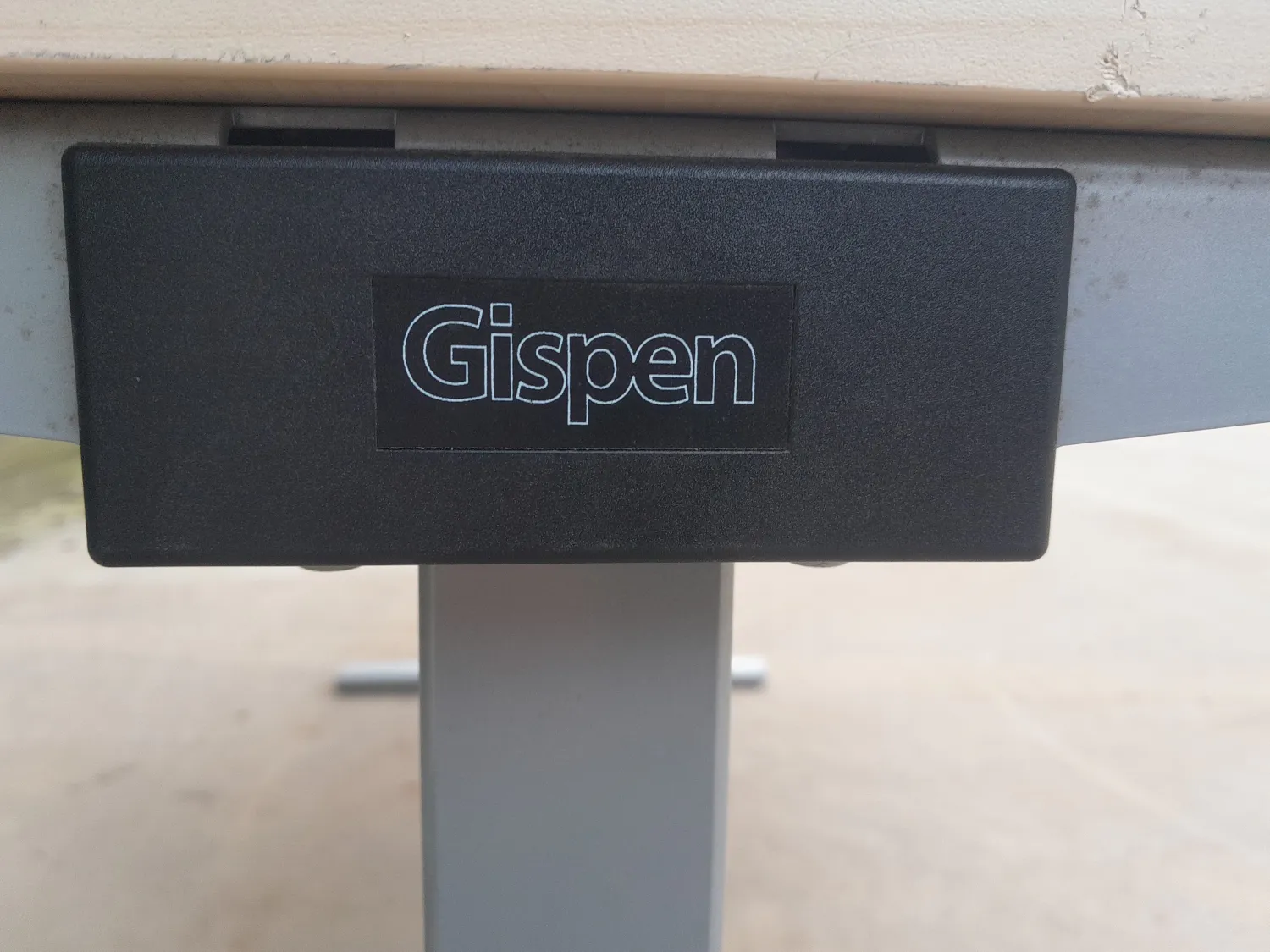 Gispen TM Bureau 180x80 cm | In hoogte verstelbaar & T-Poot