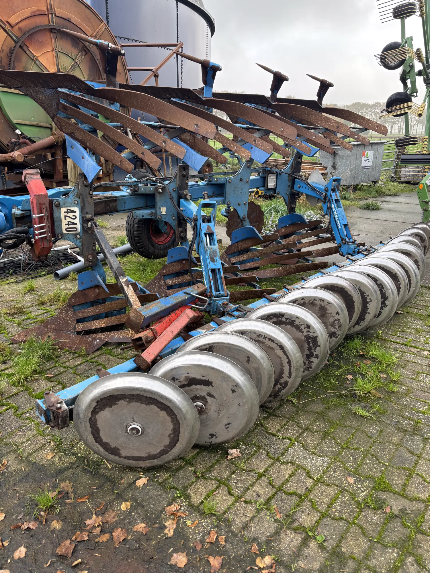 Плуг Lemken Europal 4-Корпусний (2011) з Ущільнювачем Борозни