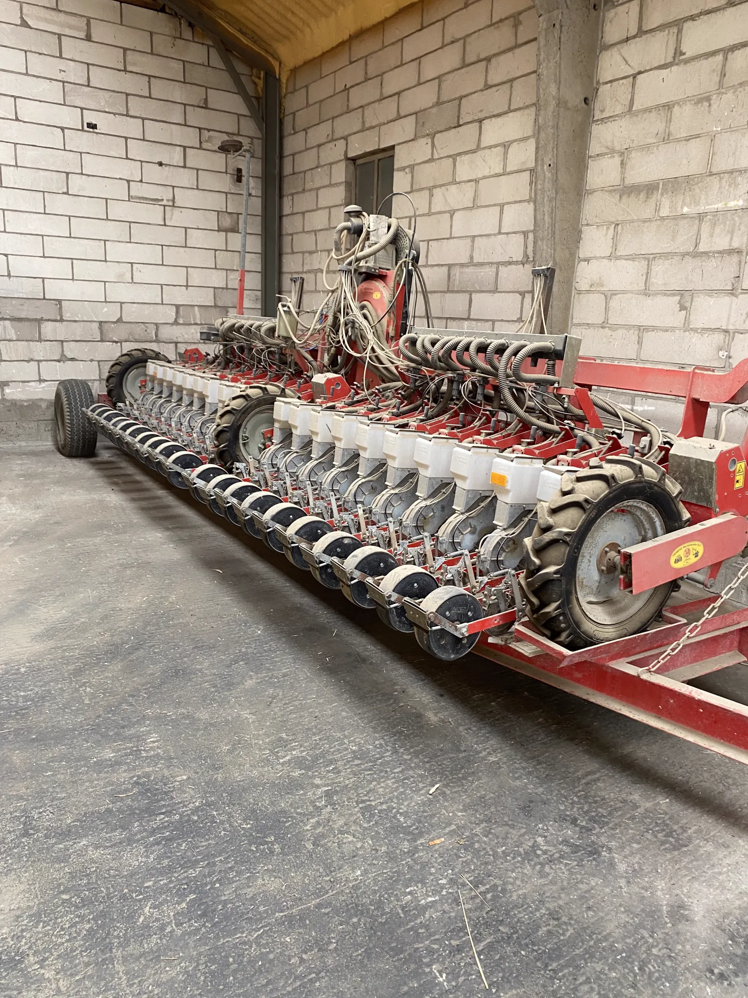 Сеялка за лук Agricola - 20 елемента, течно приложение