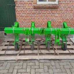 Diverse mașini de vânzare