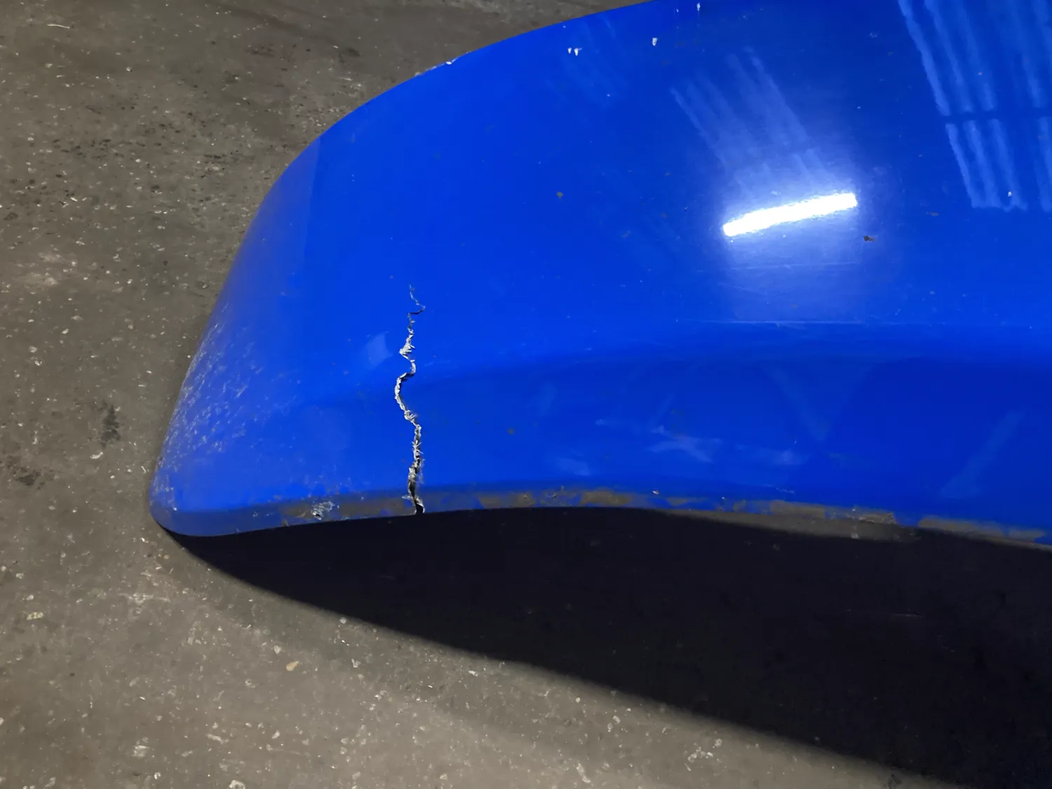 Aripă avariată pentru New Holland T6