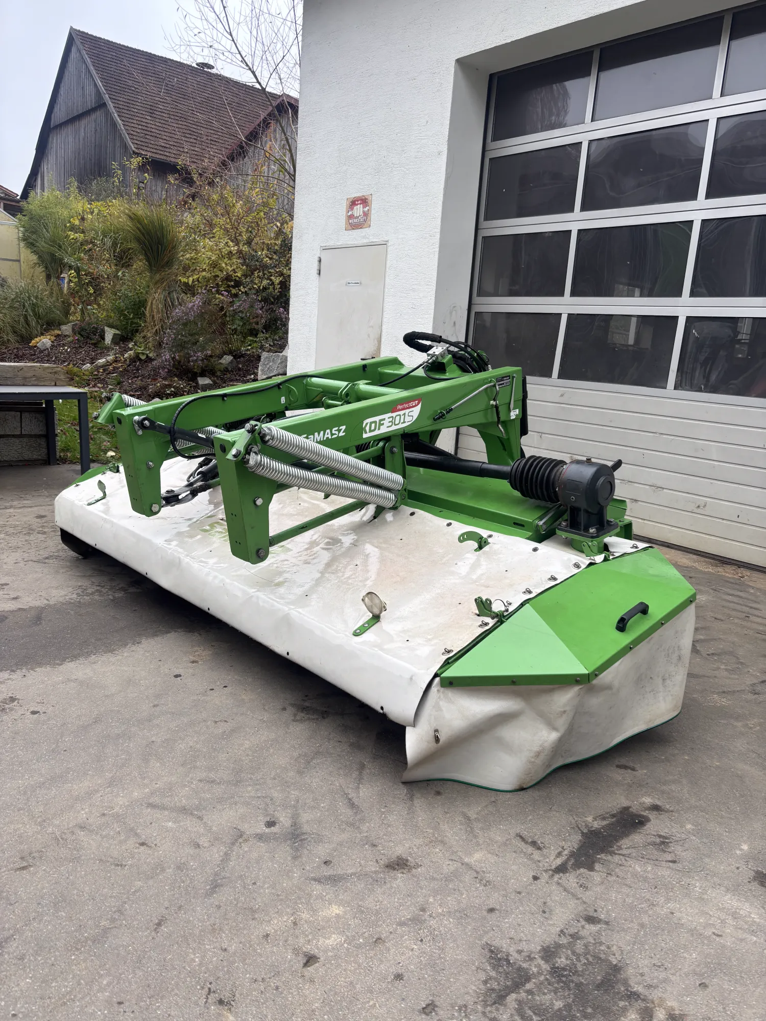 Samasz KDF 301S PerfektCut Front Mower | Farm Equipment