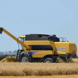 Комбайн New Holland CSX 7050 - 4WD, жатка 6м