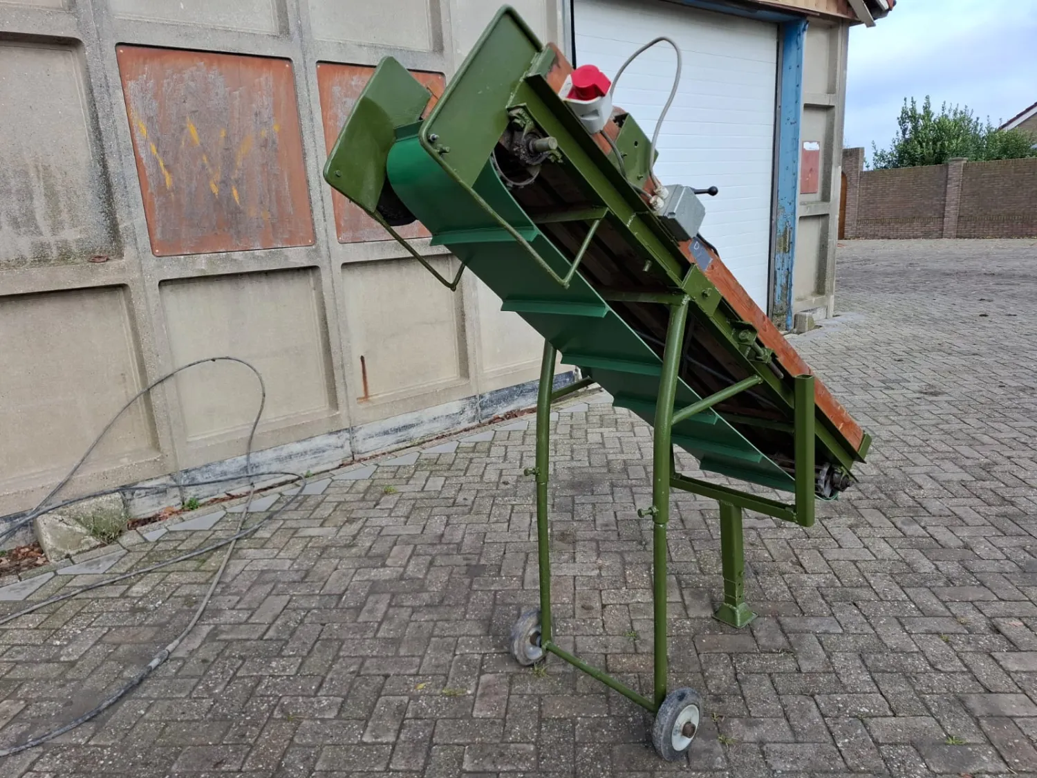 New Box Filling Conveyor 200cm - Efficient Filling | Agri App