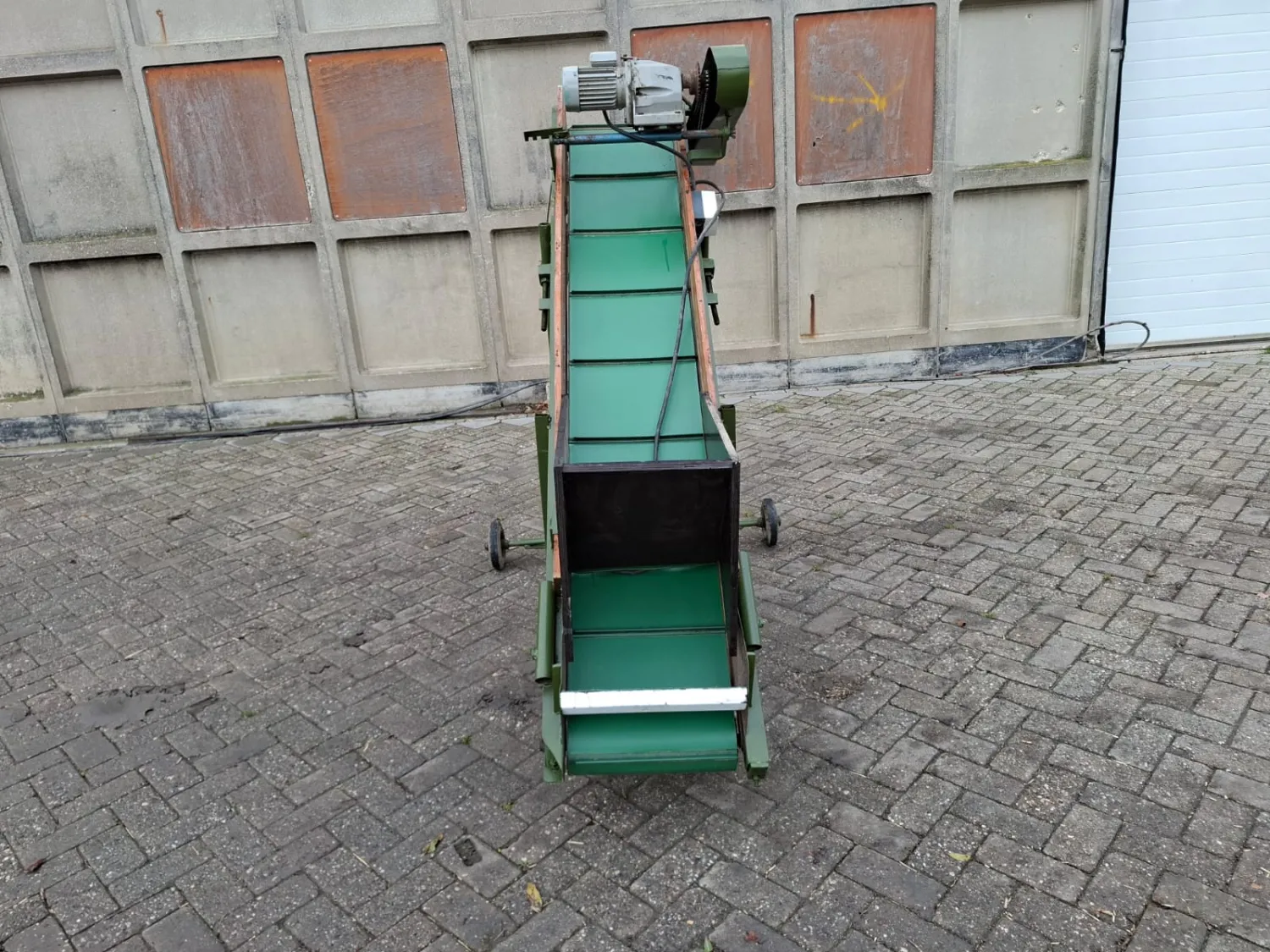 Box Filler Conveyor 250cm - Efficient Filling | [Your Marketplace]