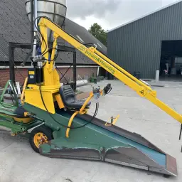 Uitmuntende opschepmachine te koop | Direct inzetbaar