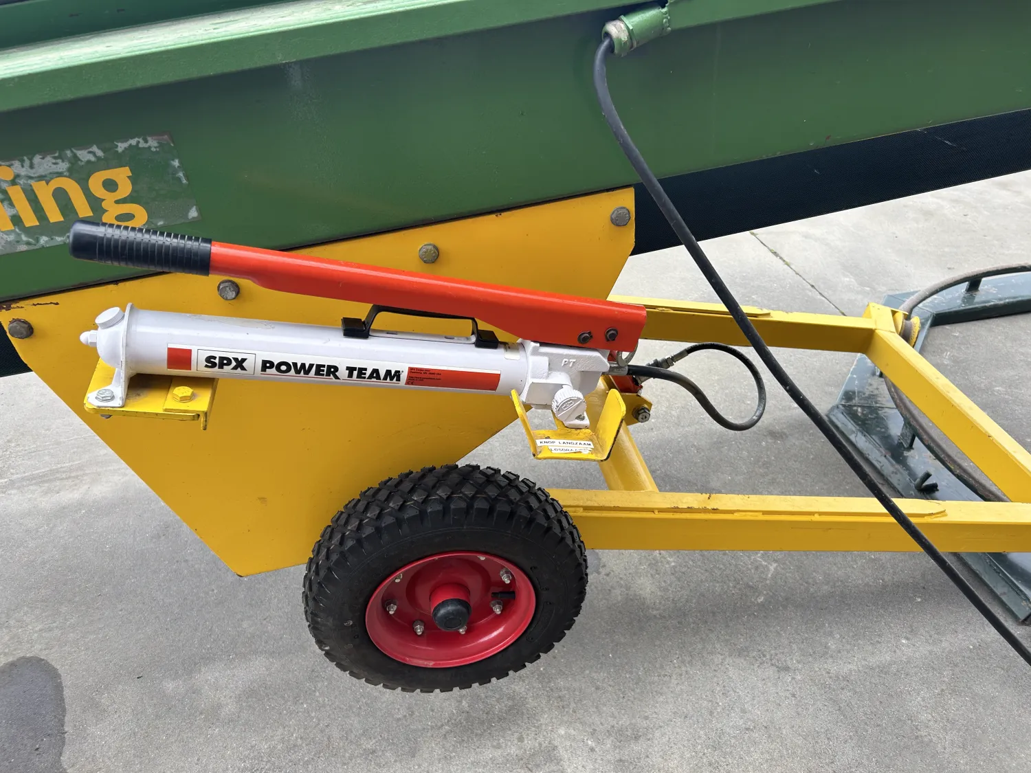 Uitmuntende opschepmachine te koop | Direct inzetbaar