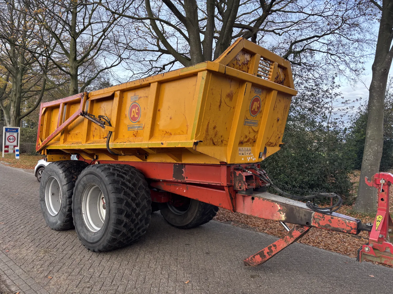 Alasco Dumper zu verkaufen | Kennzeichen, LED-Leuchten