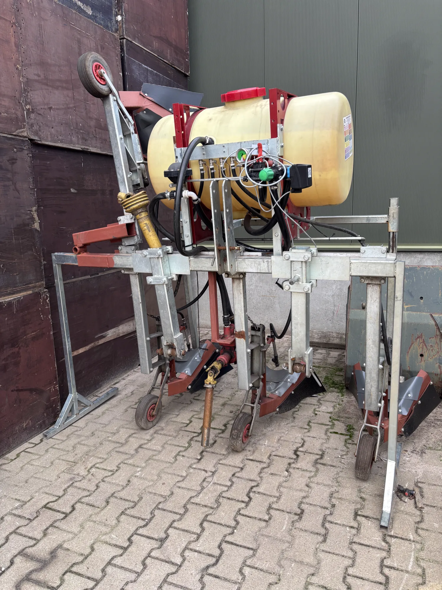 Nursery Sprayer: 4 x 75 cm Spray Booms